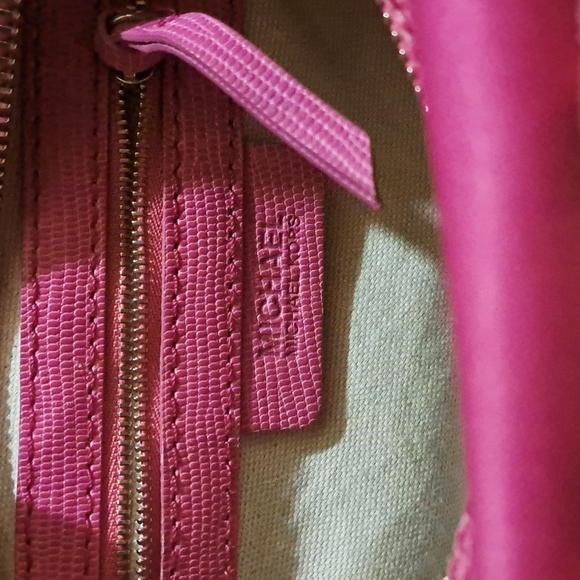 MICAEL KORS 👛 👜 hot pink purse - Picture 6 of 6